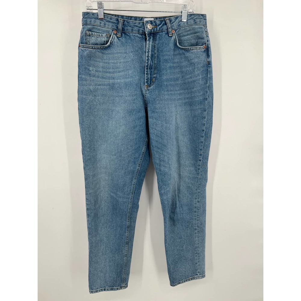 Urban Outfitters BDG denim high rise Mom jeans size 31 light wash
